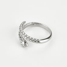 Load image into Gallery viewer, SNAKE SILVER RING
